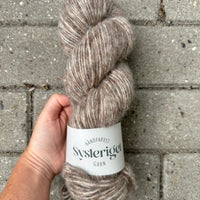 Sysleriget Alpaca Blow | Undyed Brown