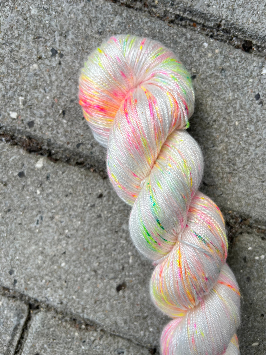 Sysleriget Pure Silk | Party Rocker