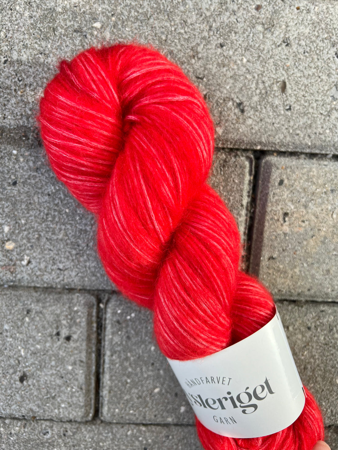 Sysleriget Alpaca Blow | Red