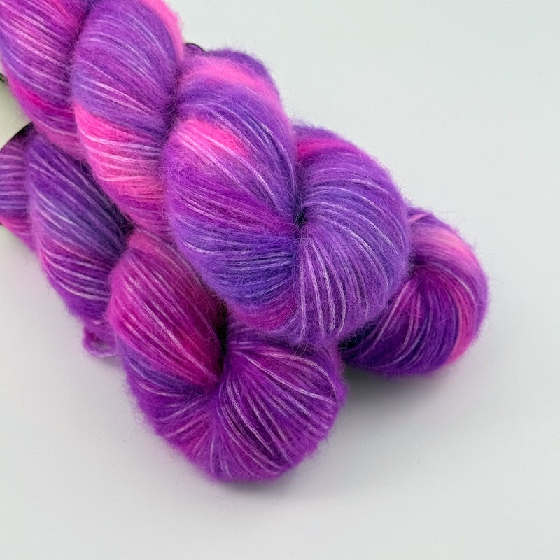Sysleriget Alpaca Blow | Punchy Purple