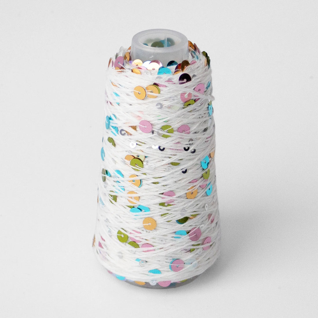 Sysleriget Sequins yarn on cotton base in the color 72 Multihvid.